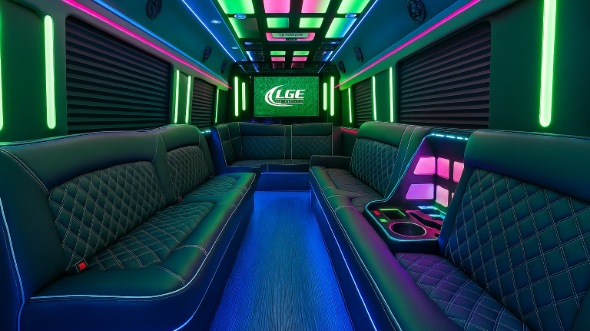 des moines 28 passenger party bus rental